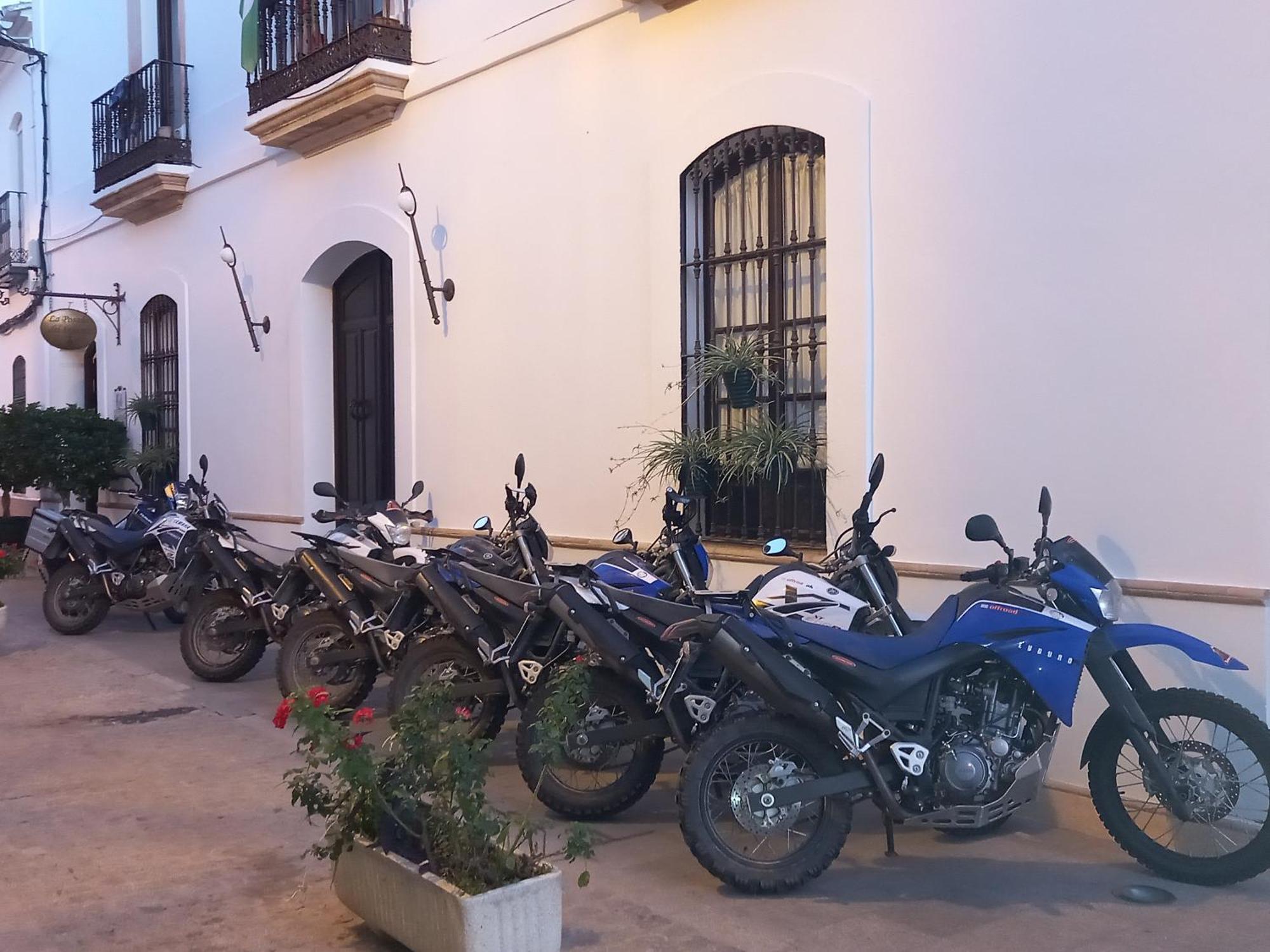 La Posada Del Infante ลา ปัวบลา เด ลอส อินฟานเตส ภายนอก รูปภาพ