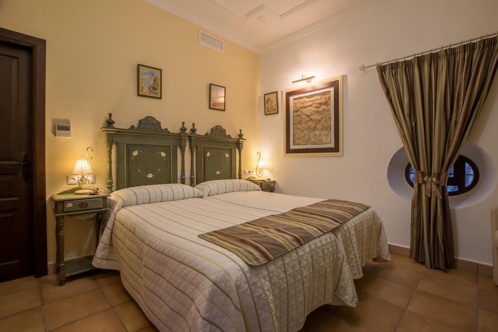 La Posada Del Infante ลา ปัวบลา เด ลอส อินฟานเตส ภายนอก รูปภาพ