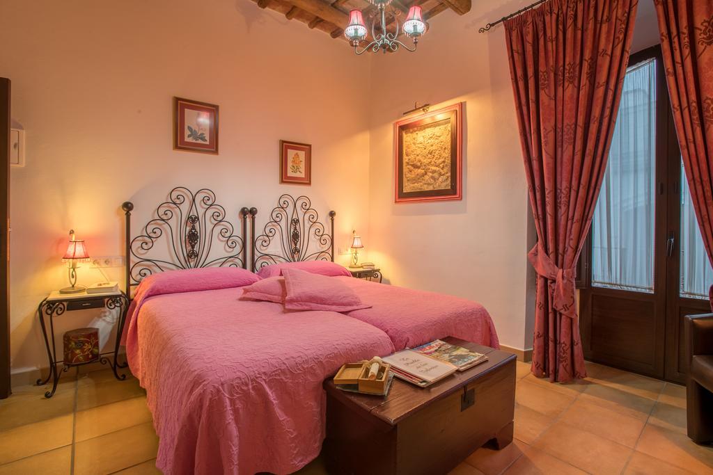 La Posada Del Infante ลา ปัวบลา เด ลอส อินฟานเตส ภายนอก รูปภาพ