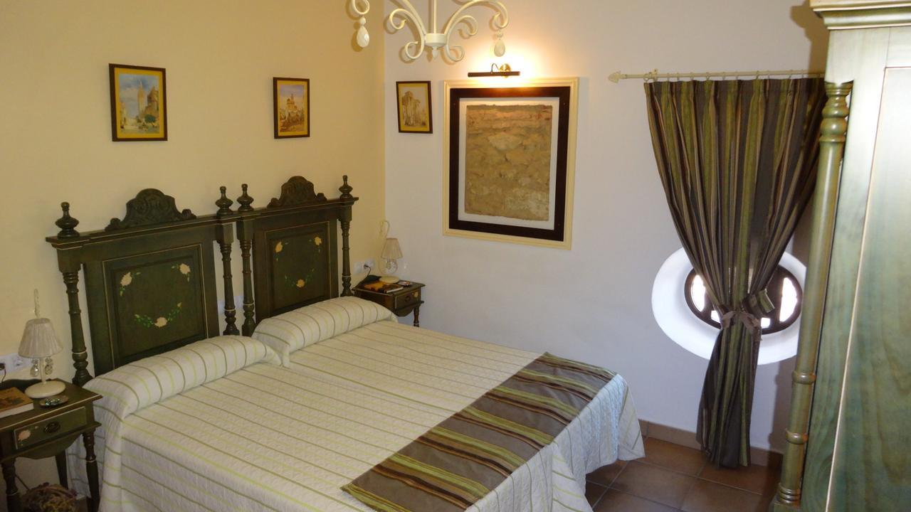 La Posada Del Infante ลา ปัวบลา เด ลอส อินฟานเตส ภายนอก รูปภาพ