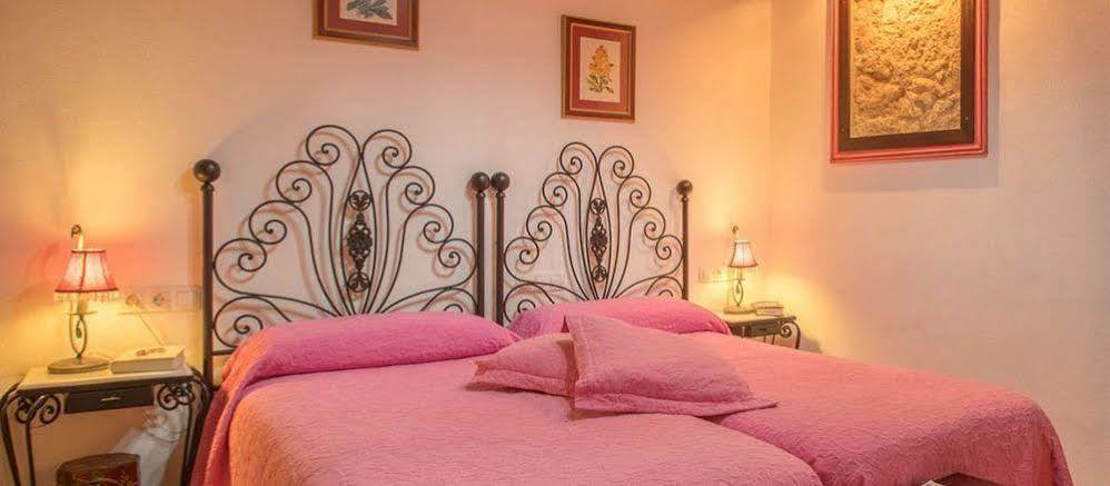 La Posada Del Infante ลา ปัวบลา เด ลอส อินฟานเตส ภายนอก รูปภาพ